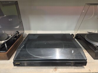 AP-A305 Platenspeler AP-A305 2