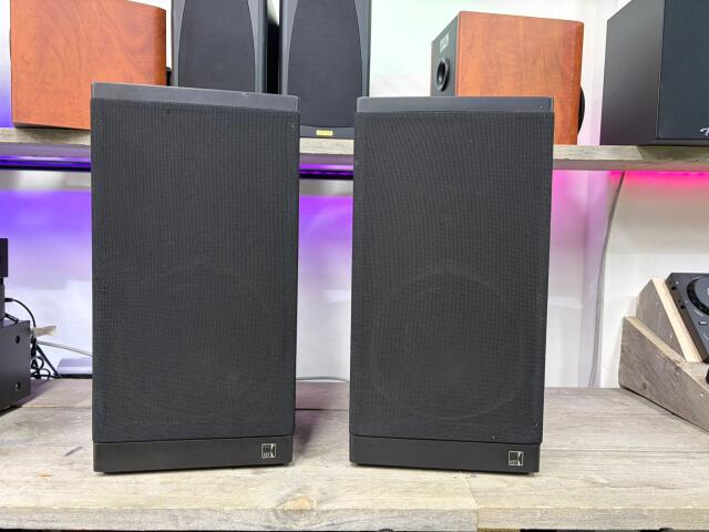 Bookshelf Speakers SP1147 Type: 303 598