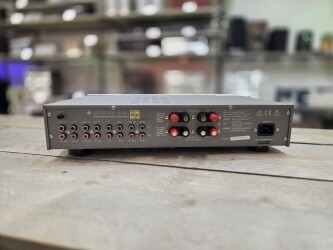 A5 Integrated Amplifier met originele doos en handleiding 1193-a5 4