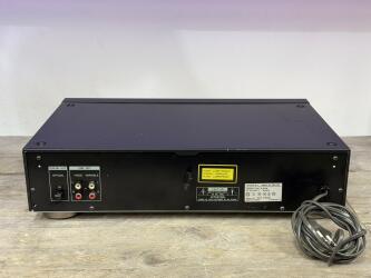 CDP-797 Compact Disc Player 4-949-329-11 2