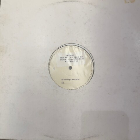 The Way You Hold Me WIC 4002-12