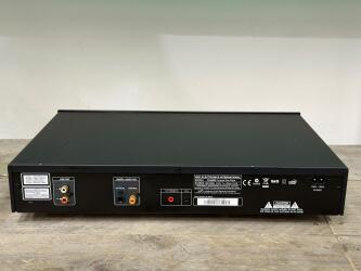 Compact Disc Player C 546BEE G57C546BEEG17801 2