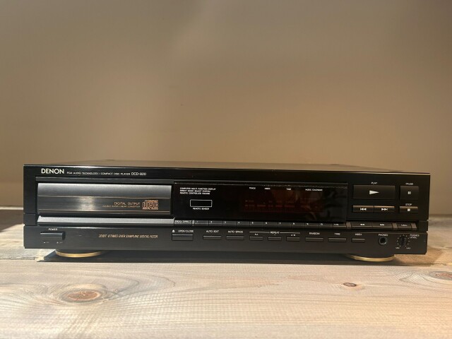 Compact Disc player DCD-820 871-B
