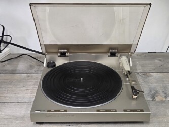 DP-11F Direct Drive Platenspeler DP11F 1