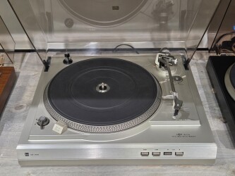 CS 528 Platenspeler CS528 2