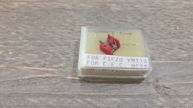 Naald voor Piezo YM118 / C.E.C. MC11 08 D-1374 X