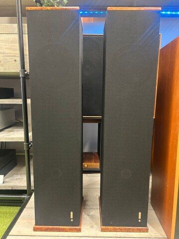 Type 26 Zuil speakers impulse26