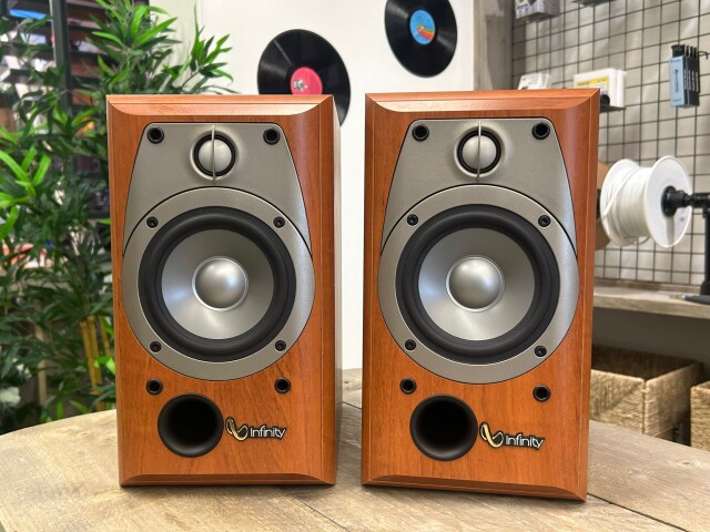 Alpha 10 bookshelf speakers 17174