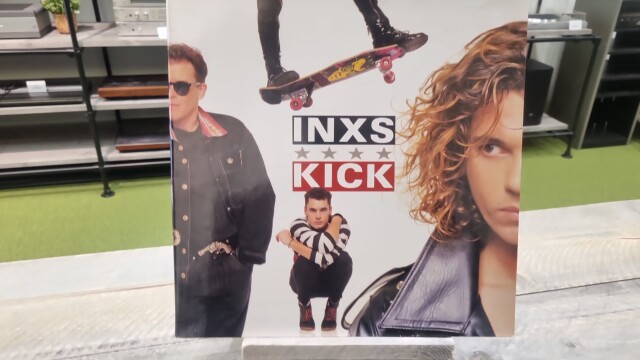 Kick 832 721-1