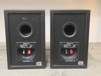 28 - Boekenplankspeakers 0122980827 3