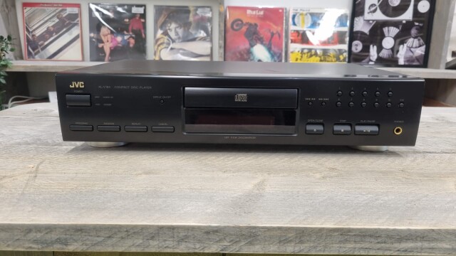 XL-V184 Compact Disc Player 120V0602