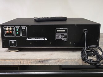 DP-8020 Compact Disc Player 00100204 3