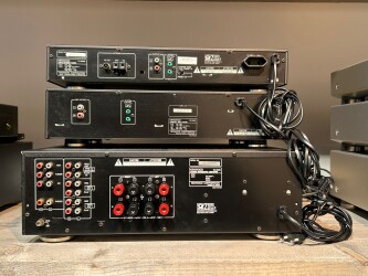 Quartz synthesizer AM-FM Stereo Tuner Kt-2020L/ Compact disc player op-3020 / Stereo Integrated Amplifier KA-5020. 00631120 3