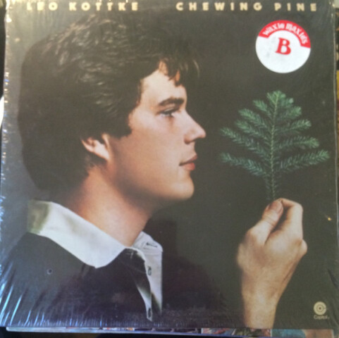 Chewing Pine ST-11446