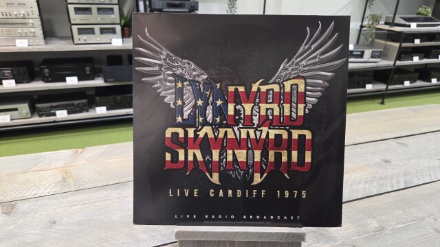 Live Cardiff 1975 CL75617
