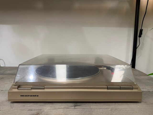 TT130 semi automatic/belt drive platenspeler 40N270720