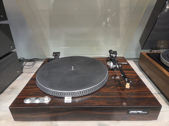 BL-21 Platenspeler 2110083