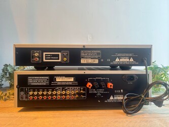 Compact disc player C521BEE / Stereo Intergrated Amplifier C352 H3YC352T 3