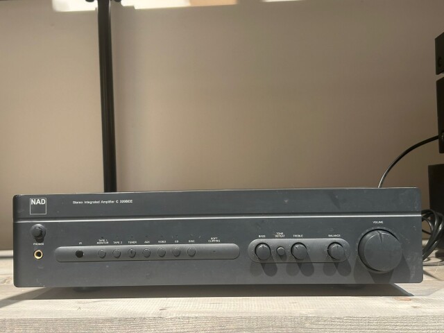 Stereo Integrated Amplifier C320BEE HXSC320