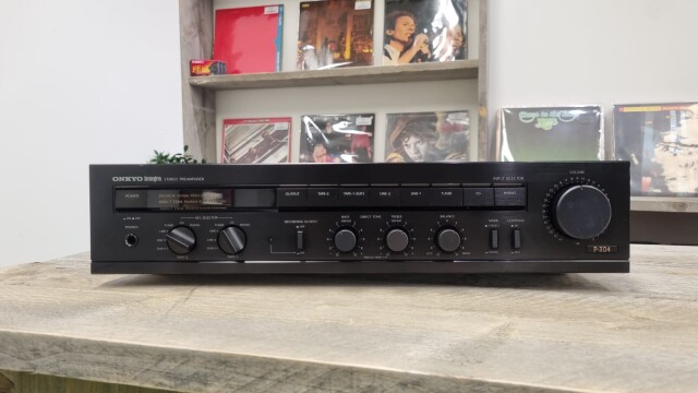 P-304 Stereo Pre-amplifier 7009001630