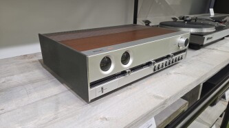 22RH520 Versterker 4304 2