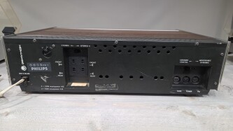 22RH520 Versterker 4304 3