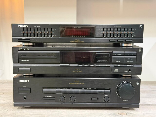 EQ670 Equalizer - CD600 CD Speler - FA630 Versterker MZ029115190310