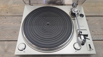 F7113 Platenspeler 010021 2