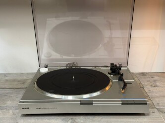 FP142 Full Automatic Record Player AH00526 1