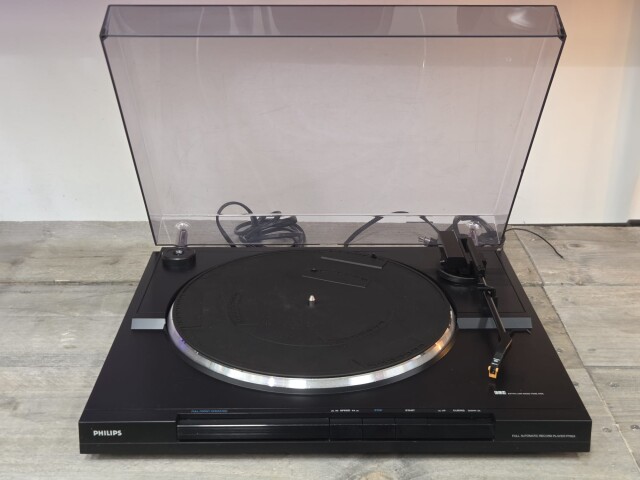 FP563 Full Automatic Record Player FP563