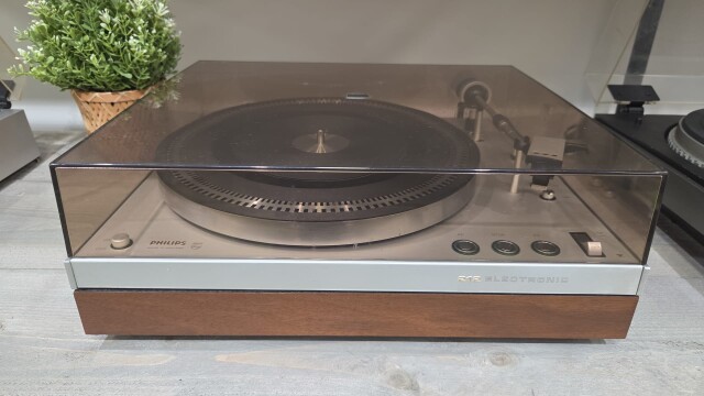GA 212 Platenspeler 212-1