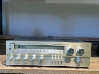 Philips AM/FM Stereo Receiver 682 839124585 1