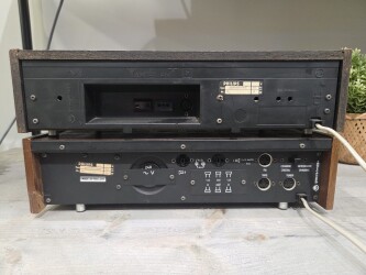 Set - Tuner 22RH691 / Versterker 22RH590 32910/49054 4