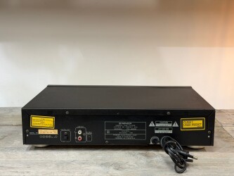 PD-5500 Compact Disc Player KF8410732 ES 2