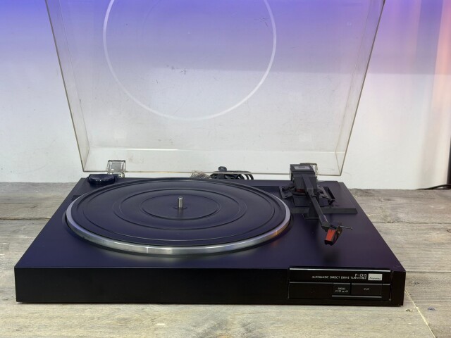 P-D15 Direct Drive Turntable 326033477