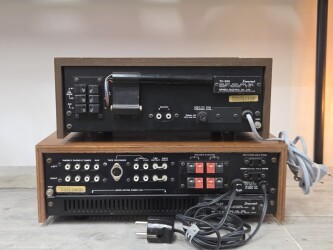 TU-666 Tuner - AU-555A Stereo Amplifier 233040154/833110633 4