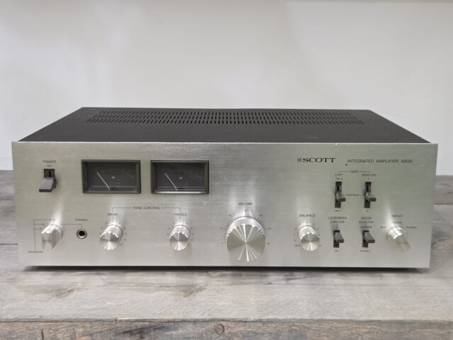 420A Integrated Amplifier 08081603