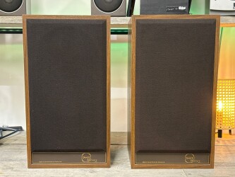 Mercury M20 Bookshelf speakers 831375 2