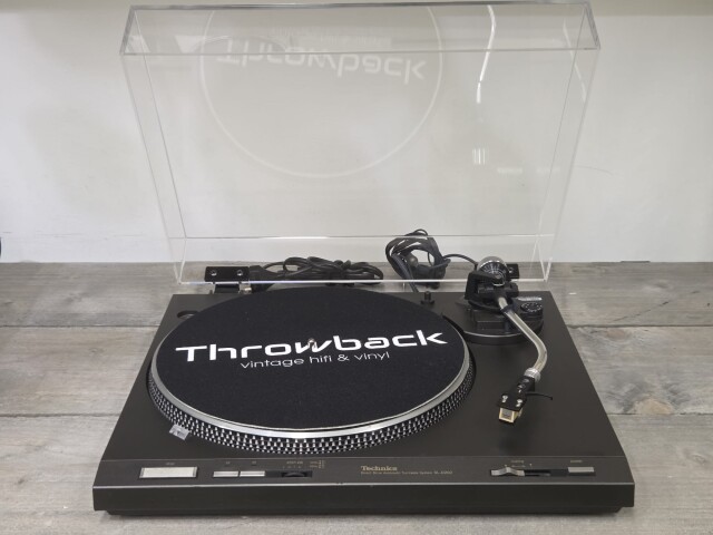 SL-D202 Platenspeler met nieuwe kap. SL-D202