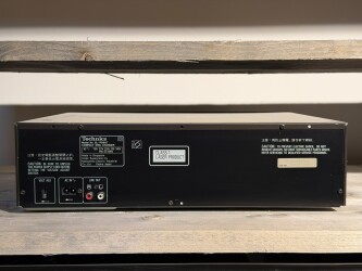 SL-PD887 Compact Disc Changer CQ7AE14598 2