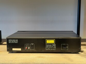 SL-PG320A Disc Player VT2DA05445 2