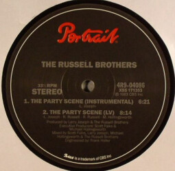 The Party Scene 4R9-04086 2