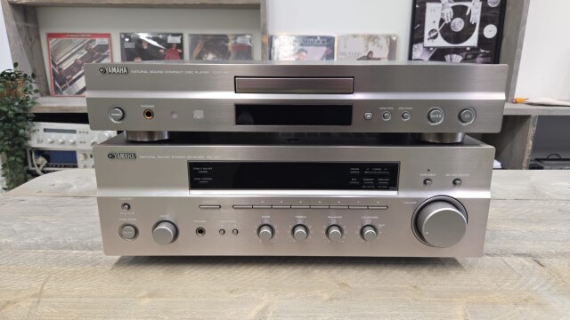CDX-497 Compact Disc Player - RX-497 Stereo Receiver Z261768UW/Y587548WY